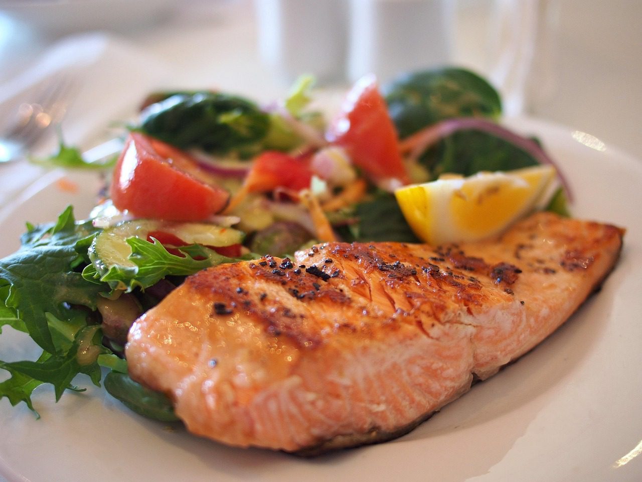 Grilled salmon rich in omega-3 for immune health