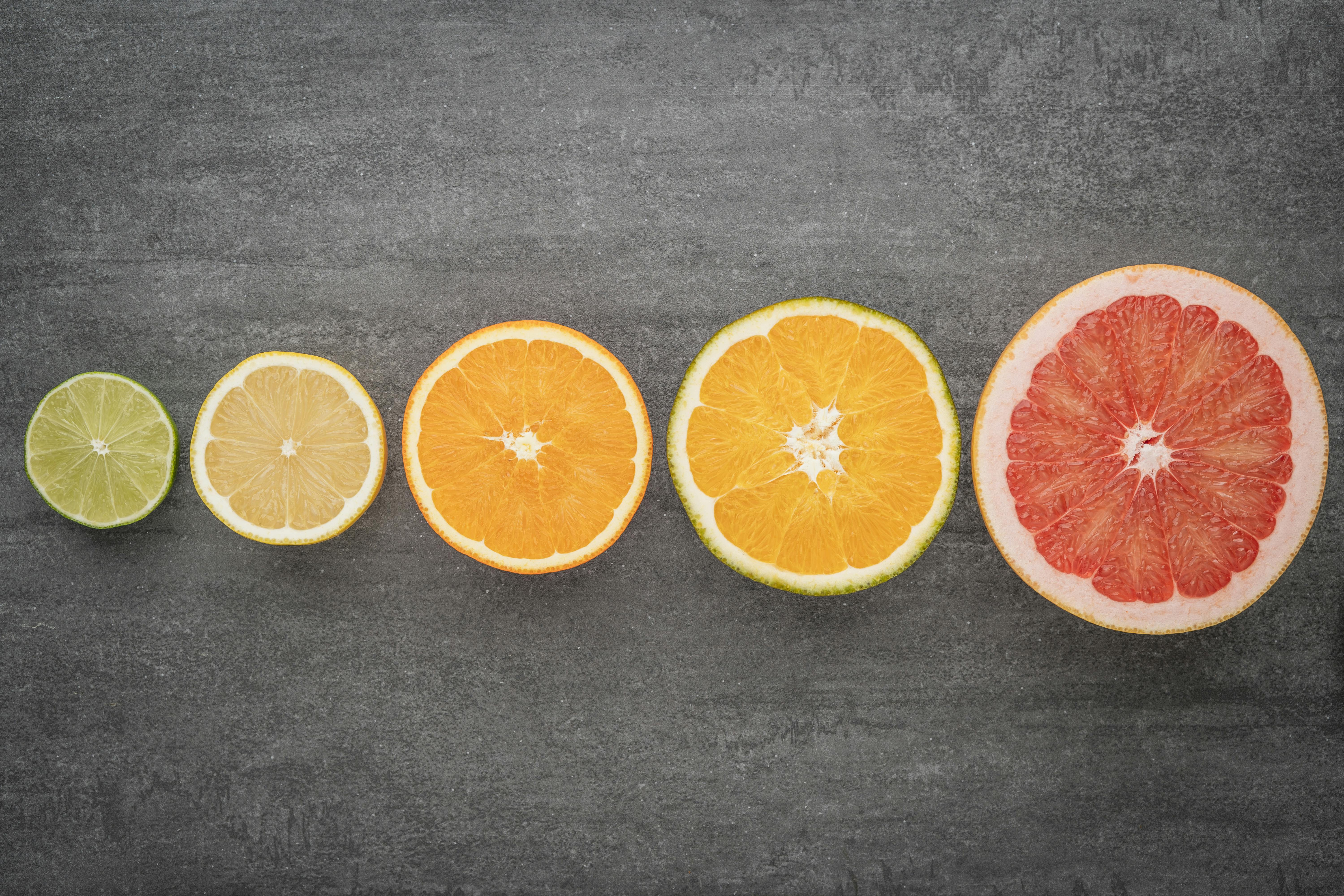 Sliced citrus fruits, rich in vitamin C to boost immunity